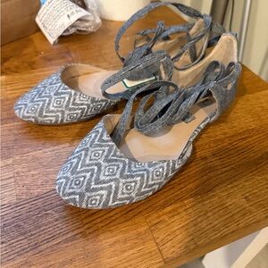 Mix No. 6 Geometric Gray Flats